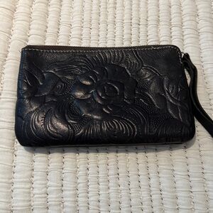 Patricia Nash black clutch